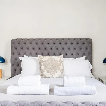 123 Nunnery Lane Apartamento *